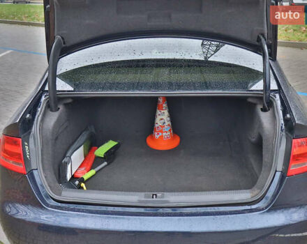 Синий Ауди А4, объемом двигателя 1.98 л и пробегом 203 тыс. км за 11000 $, фото 15 на Automoto.ua