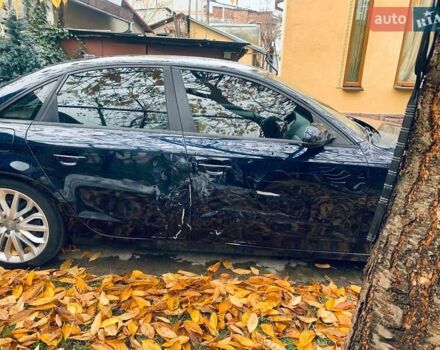 Синий Ауди А4, объемом двигателя 1.98 л и пробегом 199 тыс. км за 7600 $, фото 5 на Automoto.ua