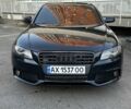 Синий Ауди А4, объемом двигателя 2 л и пробегом 400 тыс. км за 8999 $, фото 1 на Automoto.ua