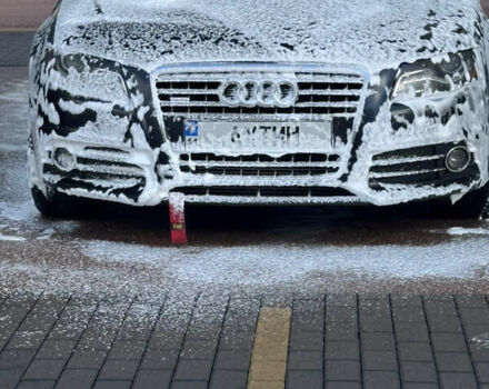 Синий Ауди А4, объемом двигателя 1.98 л и пробегом 285 тыс. км за 9900 $, фото 1 на Automoto.ua