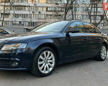 Синій Ауді А4, об'ємом двигуна 1.98 л та пробігом 225 тис. км за 10000 $, фото 4 на Automoto.ua