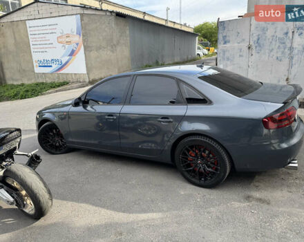 Синій Ауді А4, об'ємом двигуна 1.98 л та пробігом 230 тис. км за 13500 $, фото 1 на Automoto.ua