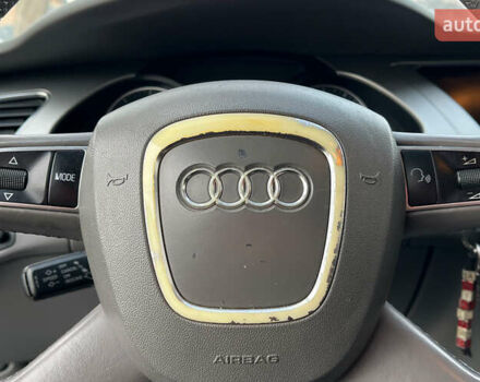 Синій Ауді А4, об'ємом двигуна 1.98 л та пробігом 246 тис. км за 10600 $, фото 11 на Automoto.ua