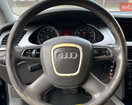Синій Ауді А4, об'ємом двигуна 1.98 л та пробігом 246 тис. км за 10600 $, фото 10 на Automoto.ua