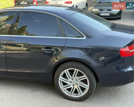 Синій Ауді А4, об'ємом двигуна 2 л та пробігом 252 тис. км за 9500 $, фото 2 на Automoto.ua