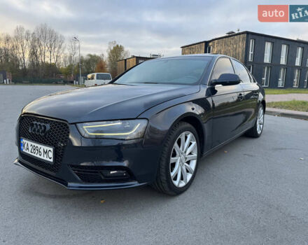 Синій Ауді А4, об'ємом двигуна 2 л та пробігом 238 тис. км за 9999 $, фото 2 на Automoto.ua