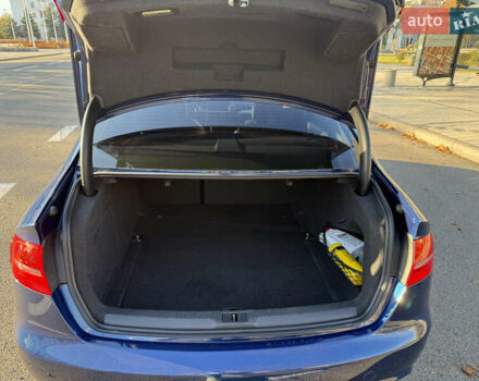 Ауді А4 2013 у Краматорске на Automoto.ua Синій Ауді А4, об'ємом двигуна 1.98 л та пробігом 260 тис. км за 12000 $, фото 17 на Automoto.ua