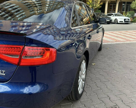 Ауді А4 2013 у Києві на Automoto.ua Синій Ауді А4, об'ємом двигуна 1.98 л та пробігом 200 тис. км за 10500 $, фото 3 на Automoto.ua