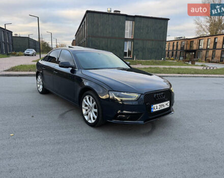 Синій Ауді А4, об'ємом двигуна 2 л та пробігом 238 тис. км за 9999 $, фото 4 на Automoto.ua