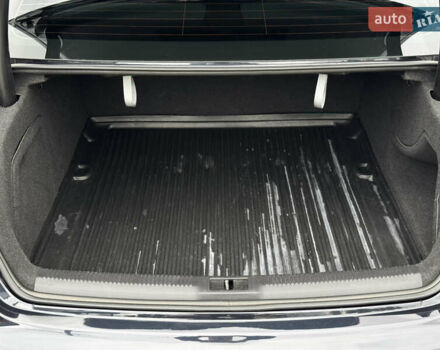 Синій Ауді А4, об'ємом двигуна 2 л та пробігом 152 тис. км за 14900 $, фото 46 на Automoto.ua