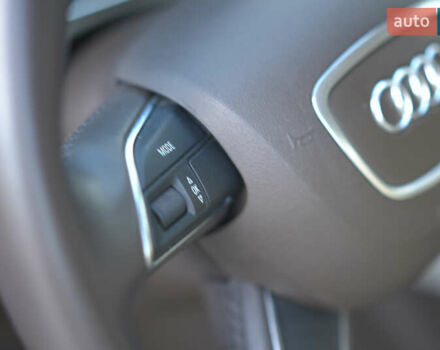 Синій Ауді А4, об'ємом двигуна 2 л та пробігом 195 тис. км за 12850 $, фото 24 на Automoto.ua