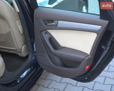 Синій Ауді А4, об'ємом двигуна 2 л та пробігом 195 тис. км за 12850 $, фото 14 на Automoto.ua