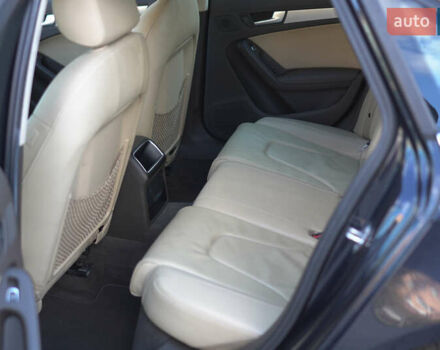 Синій Ауді А4, об'ємом двигуна 2 л та пробігом 195 тис. км за 12850 $, фото 12 на Automoto.ua