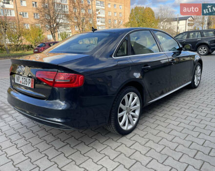 Синій Ауді А4, об'ємом двигуна 2 л та пробігом 195 тис. км за 12850 $, фото 3 на Automoto.ua