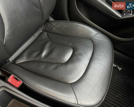 Синій Ауді А4, об'ємом двигуна 2 л та пробігом 152 тис. км за 14900 $, фото 62 на Automoto.ua