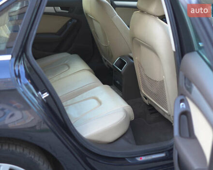 Синій Ауді А4, об'ємом двигуна 2 л та пробігом 195 тис. км за 12850 $, фото 11 на Automoto.ua