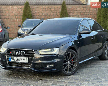 Синий Ауди А4, объемом двигателя 1.98 л и пробегом 136 тыс. км за 13650 $, фото 5 на Automoto.ua