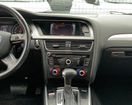 Синій Ауді А4, об'ємом двигуна 2 л та пробігом 179 тис. км за 12999 $, фото 23 на Automoto.ua