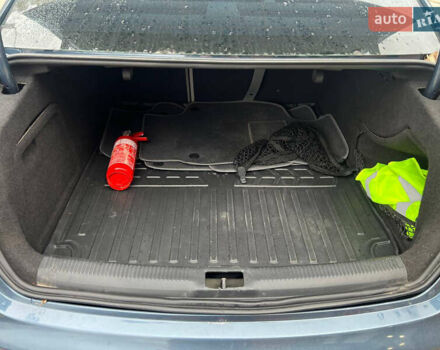 Синій Ауді А4, об'ємом двигуна 1.98 л та пробігом 79 тис. км за 10400 $, фото 15 на Automoto.ua