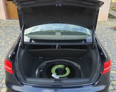 Синий Ауди А4, объемом двигателя 1.98 л и пробегом 100 тыс. км за 14400 $, фото 7 на Automoto.ua