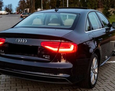 Синій Ауді А4, об'ємом двигуна 2 л та пробігом 158 тис. км за 11000 $, фото 4 на Automoto.ua