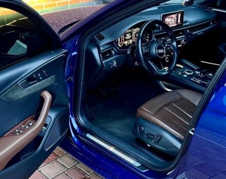Синій Ауді А4, об'ємом двигуна 2 л та пробігом 250 тис. км за 16400 $, фото 4 на Automoto.ua