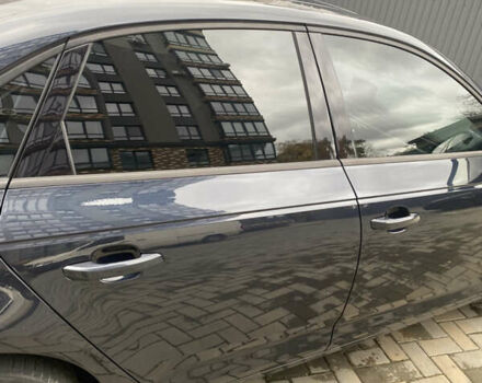 Ауді А4 2017 у Житомирі на Automoto.ua Синій Ауді А4, об'ємом двигуна 2 л та пробігом 145 тис. км за 15950 $, фото 4 на Automoto.ua