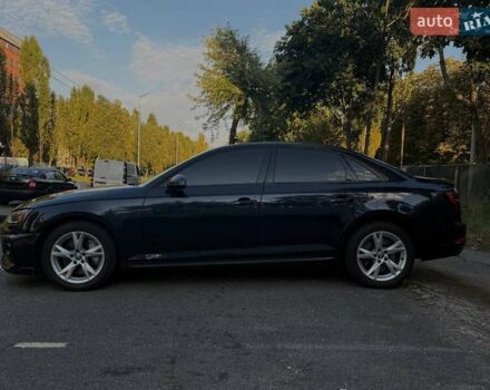 Синій Ауді А4, об'ємом двигуна 2 л та пробігом 120 тис. км за 19000 $, фото 1 на Automoto.ua