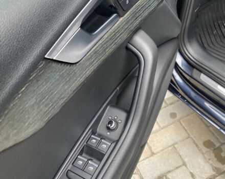 Ауді А4 2017 у Житомирі на Automoto.ua Синій Ауді А4, об'ємом двигуна 2 л та пробігом 145 тис. км за 15950 $, фото 24 на Automoto.ua