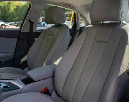 Синий Ауди А4, объемом двигателя 2 л и пробегом 31 тыс. км за 7600 $, фото 9 на Automoto.ua