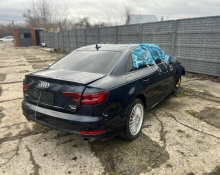 Синий Ауди А4, объемом двигателя 2 л и пробегом 108 тыс. км за 6000 $, фото 3 на Automoto.ua