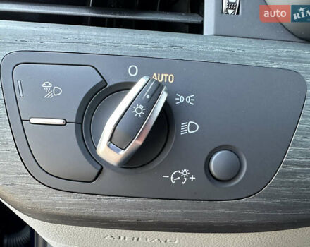 Синій Ауді А4, об'ємом двигуна 2 л та пробігом 50 тис. км за 27000 $, фото 35 на Automoto.ua