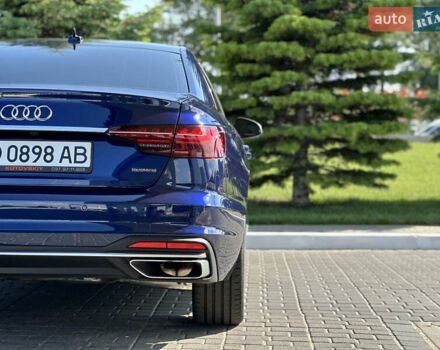 Синій Ауді А4, об'ємом двигуна 2 л та пробігом 50 тис. км за 27000 $, фото 51 на Automoto.ua