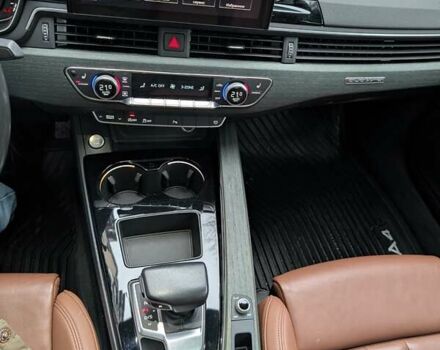 Синий Ауди А4, объемом двигателя 1.98 л и пробегом 83 тыс. км за 30000 $, фото 23 на Automoto.ua