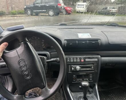 Синий Ауди А4, объемом двигателя 1.9 л и пробегом 373 тыс. км за 1700 $, фото 4 на Automoto.ua