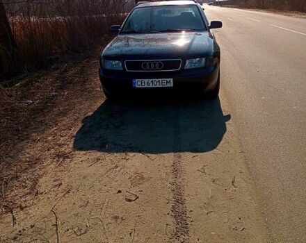 Синий Ауди А4, объемом двигателя 1.8 л и пробегом 370 тыс. км за 3700 $, фото 4 на Automoto.ua