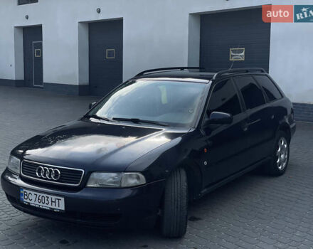 Синий Ауди А4, объемом двигателя 1.78 л и пробегом 420 тыс. км за 3400 $, фото 8 на Automoto.ua
