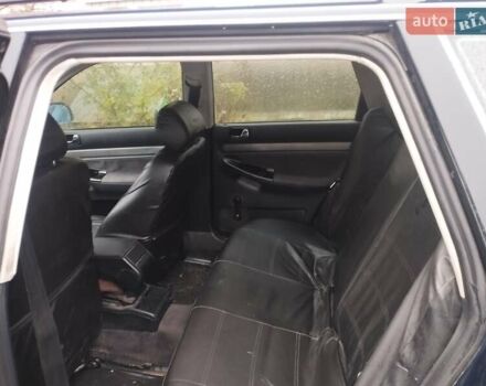 Синий Ауди А4, объемом двигателя 1.8 л и пробегом 426 тыс. км за 3500 $, фото 1 на Automoto.ua