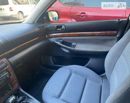 Синий Ауди А4, объемом двигателя 1.9 л и пробегом 350 тыс. км за 3350 $, фото 9 на Automoto.ua