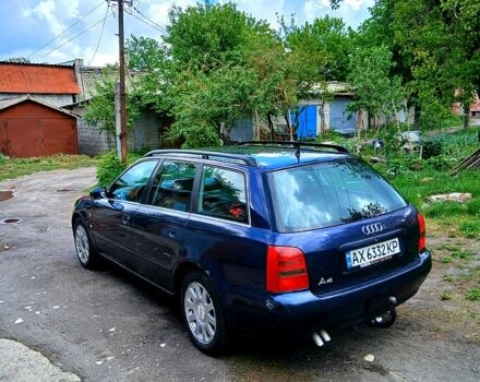 Синий Ауди А4, объемом двигателя 2.6 л и пробегом 377 тыс. км за 2677 $, фото 3 на Automoto.ua