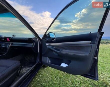 Синий Ауди А4, объемом двигателя 1.9 л и пробегом 425 тыс. км за 2550 $, фото 7 на Automoto.ua