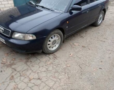 Синій Ауді А4, об'ємом двигуна 1.78 л та пробігом 3 тис. км за 4000 $, фото 2 на Automoto.ua