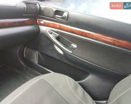 Синий Ауди А4, объемом двигателя 1.8 л и пробегом 350 тыс. км за 2650 $, фото 12 на Automoto.ua