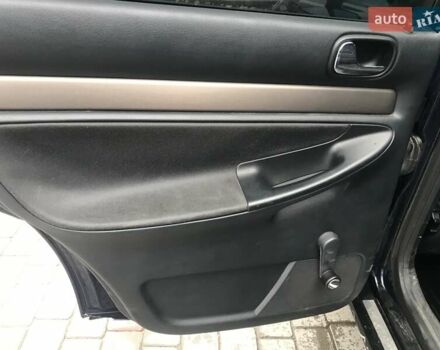 Синій Ауді А4, об'ємом двигуна 1.9 л та пробігом 329 тис. км за 4200 $, фото 14 на Automoto.ua