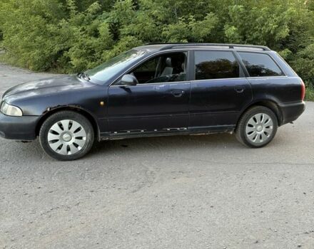 Синій Ауді А4, об'ємом двигуна 2.5 л та пробігом 450 тис. км за 2294 $, фото 1 на Automoto.ua
