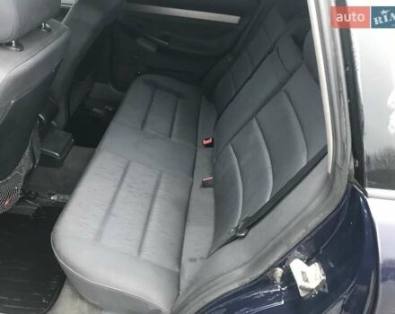 Синій Ауді А4, об'ємом двигуна 1.9 л та пробігом 329 тис. км за 4200 $, фото 15 на Automoto.ua