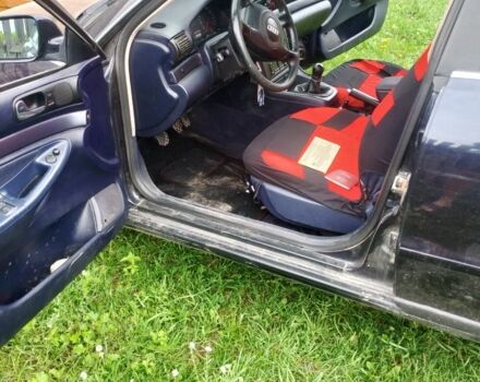Синій Ауді А4, об'ємом двигуна 0 л та пробігом 368 тис. км за 1350 $, фото 4 на Automoto.ua
