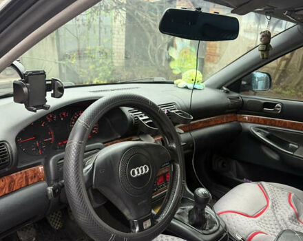 Синий Ауди А4, объемом двигателя 0 л и пробегом 400 тыс. км за 4500 $, фото 2 на Automoto.ua