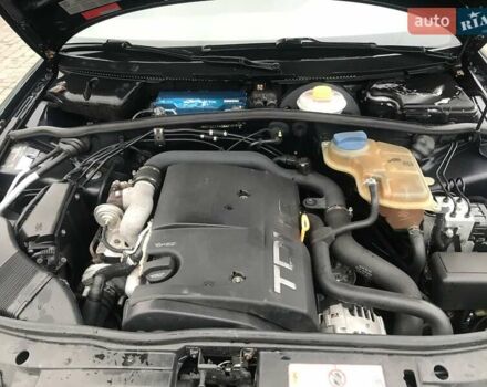 Синій Ауді А4, об'ємом двигуна 1.9 л та пробігом 329 тис. км за 4200 $, фото 9 на Automoto.ua