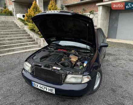 Синий Ауди А4, объемом двигателя 1.8 л и пробегом 360 тыс. км за 3900 $, фото 23 на Automoto.ua